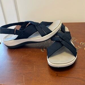 Clarks size 10 navy blue cloudsteppers